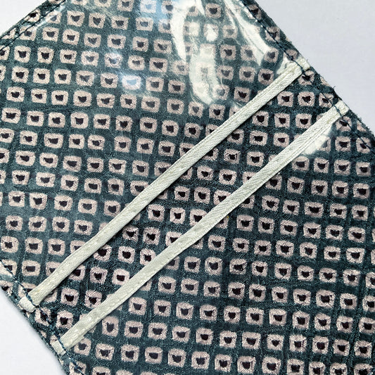 Leather Cardholder: Circle 03