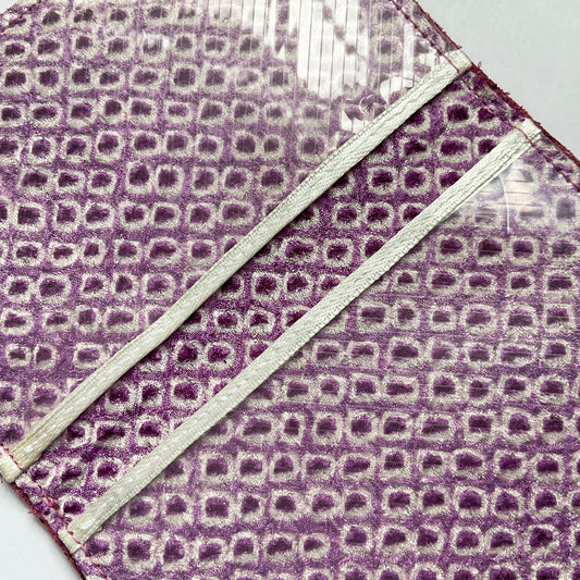 Leather Cardholder: Circle Heart 09