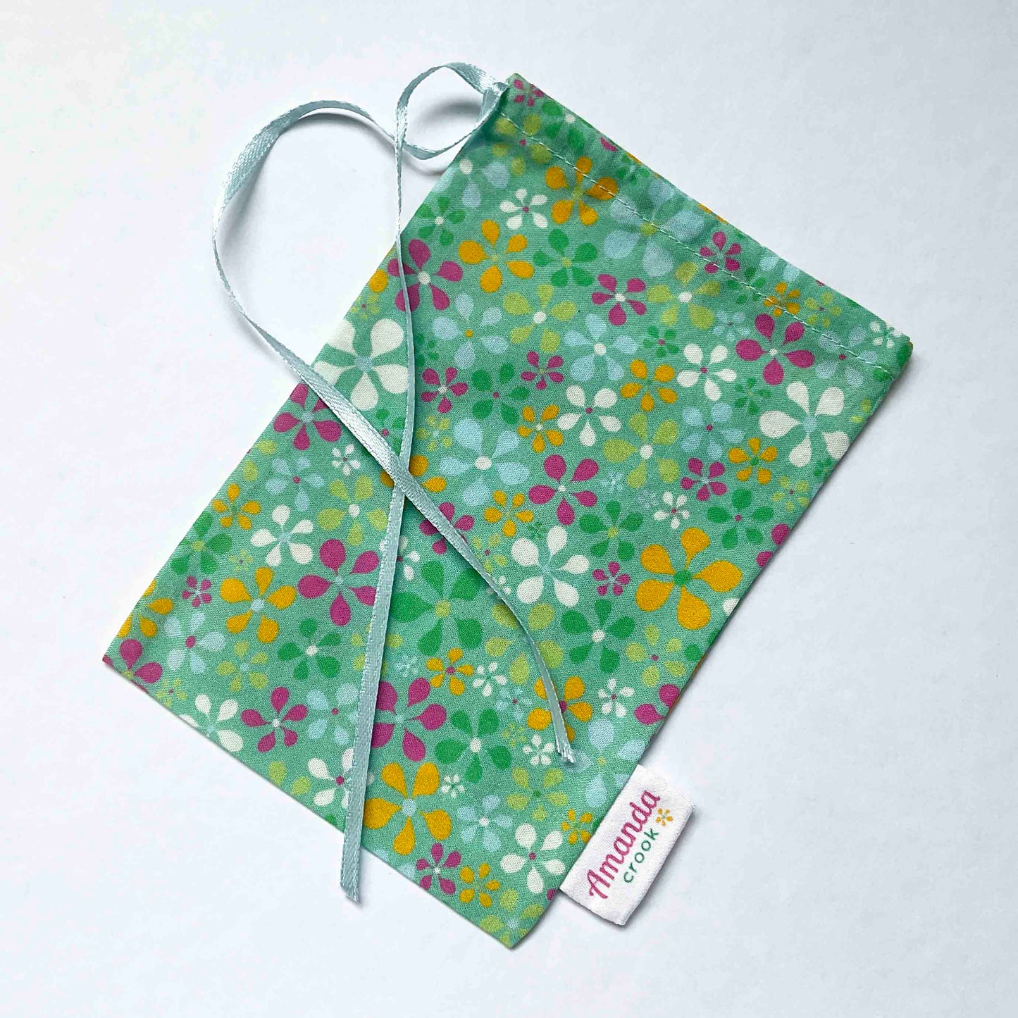 Giftbag: Bloom • Cassandra