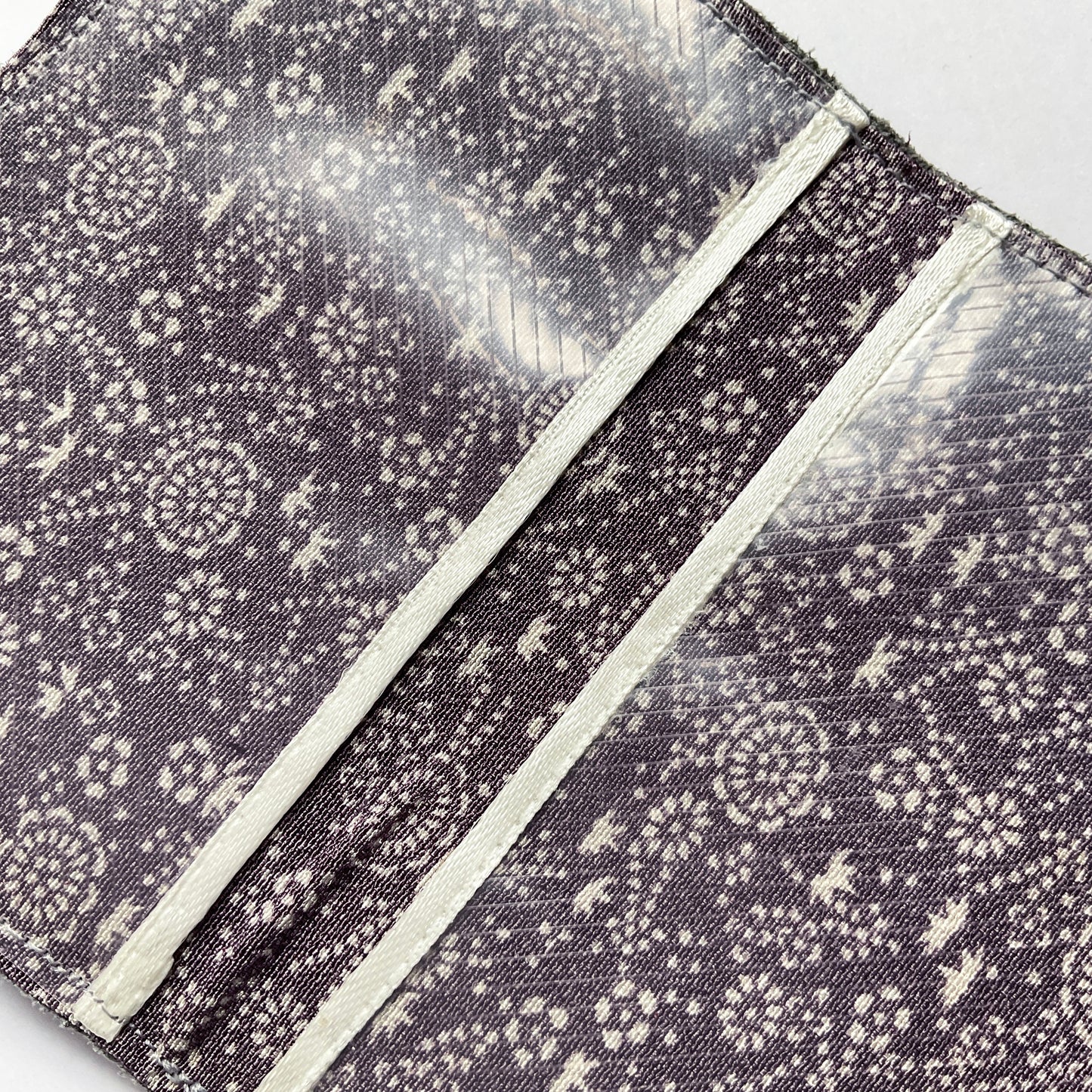 Leather Cardholder: Heart 04