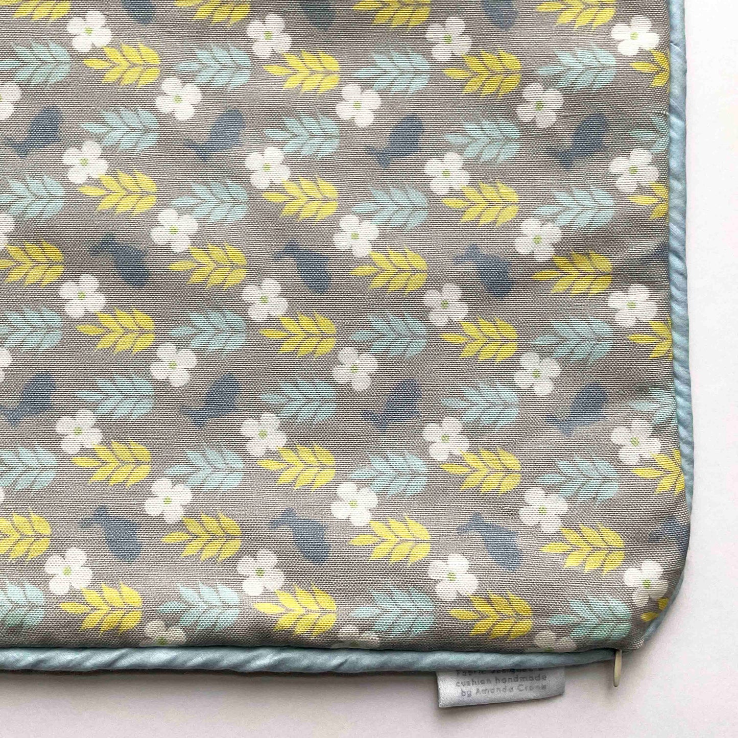 Linen-Cotton Cushion Cover: Rabbit • Lavinia (Small)